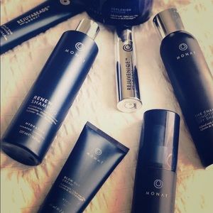 Monat en español Buscas cuidar tu cabello